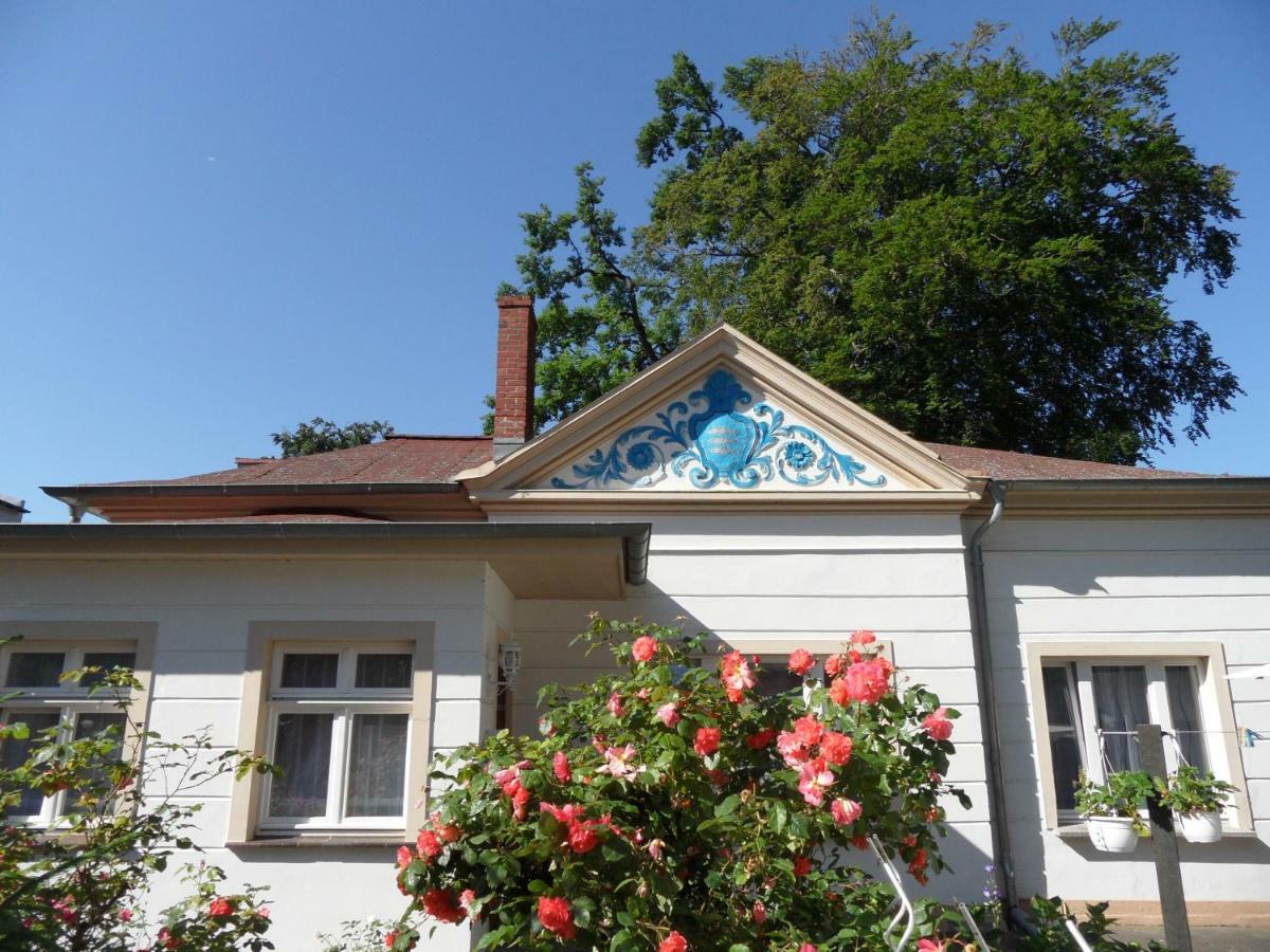 Wappen Von - 70 M Zum Apartment *